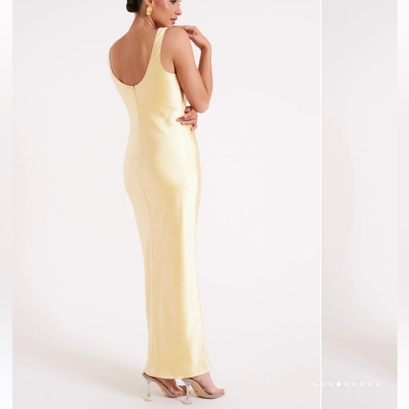 Aubrie Keyhole Satin Maxi Dress - Butter - Picture 3 of 4
